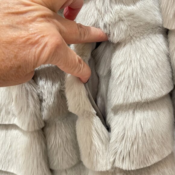 Eliza J Faux Fur Coat Jacket Petite Small Gray Silver Floral Lining - Picture 8 of 11